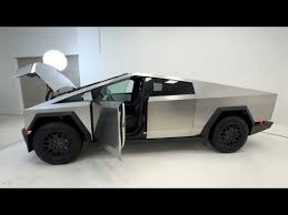 Tesla Cybertruck Brazil checking